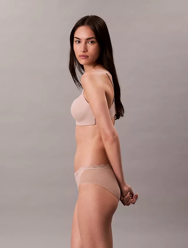 Hipster in microfibra elasticizzata con pizzo Hipster in microfibra elasticizzata con pizzo