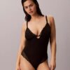 Intimo modellante in pizzo elasticizzato sensuale Intimo modellante in pizzo elasticizzato sensuale