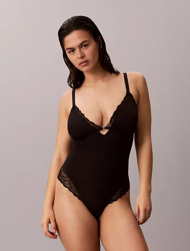 Intimo modellante in pizzo elasticizzato sensuale Intimo modellante in pizzo elasticizzato sensuale