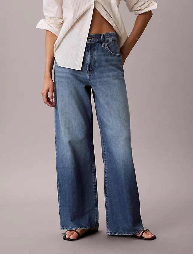 Jeans a gamba larga Jeans a gamba larga