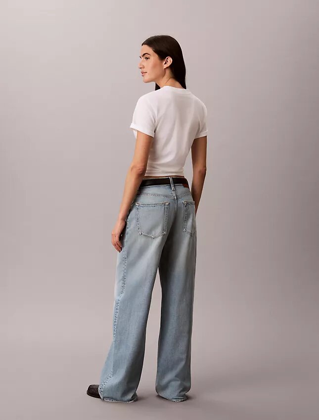 Jeans a gamba larga Jeans a gamba larga