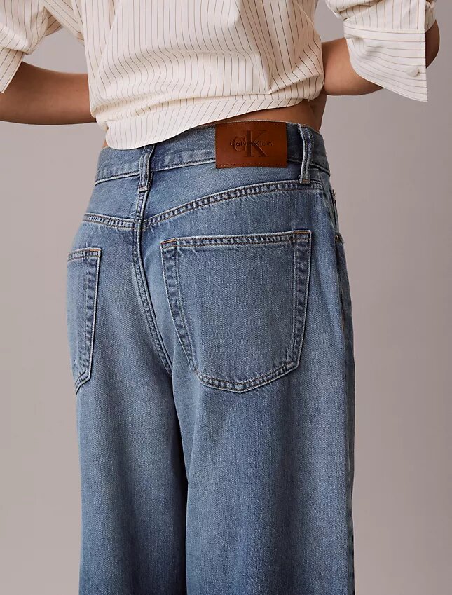Jeans a gamba larga Jeans a gamba larga