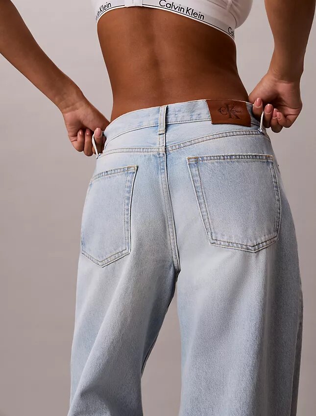 Jeans a gamba larga Jeans a gamba larga