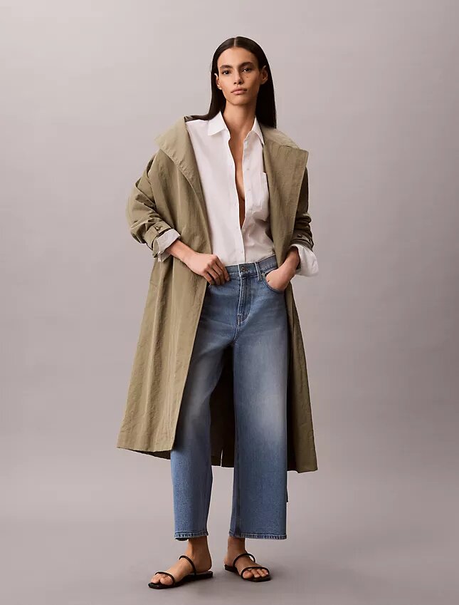 Jeans a gamba larga dal taglio corto Jeans a gamba larga dal taglio corto