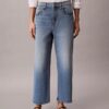 Jeans a gamba larga dal taglio corto Jeans a gamba larga dal taglio corto