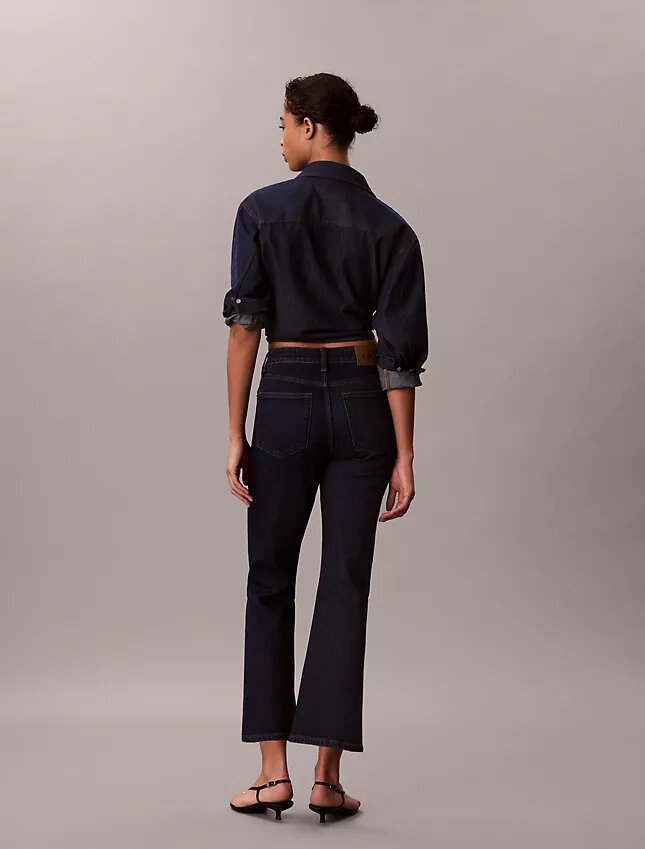 Jeans a vita alta, cropped e svasati Jeans a vita alta, cropped e svasati