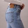 Jeans a vita alta, cropped e svasati Jeans a vita alta, cropped e svasati