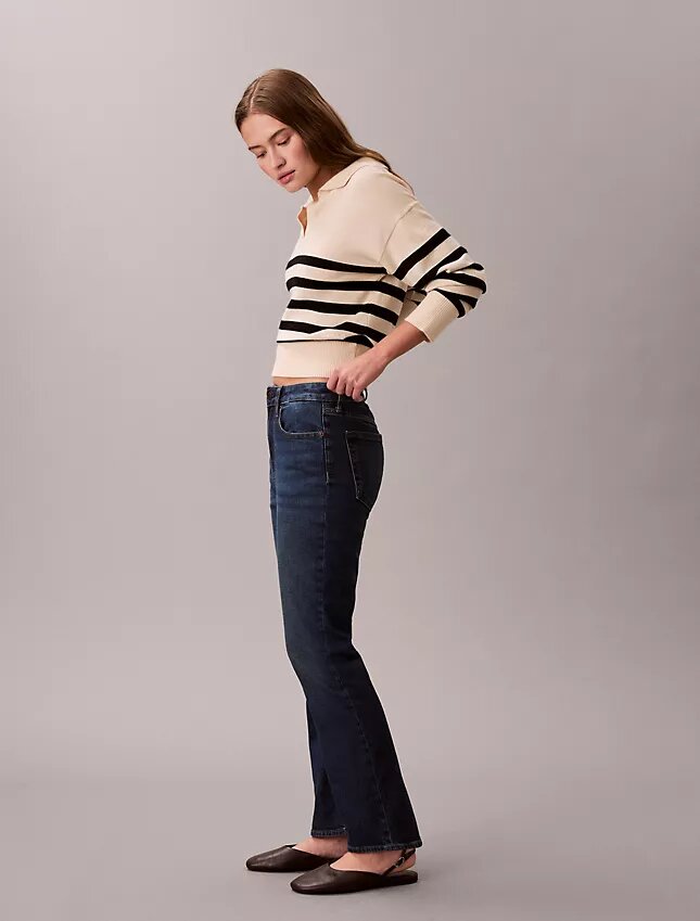 Jeans a vita alta, cropped e svasati Jeans a vita alta, cropped e svasati