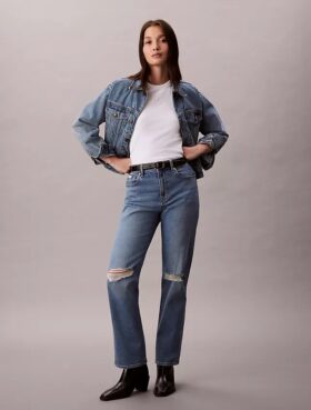 Jeans a vita alta e gamba dritta