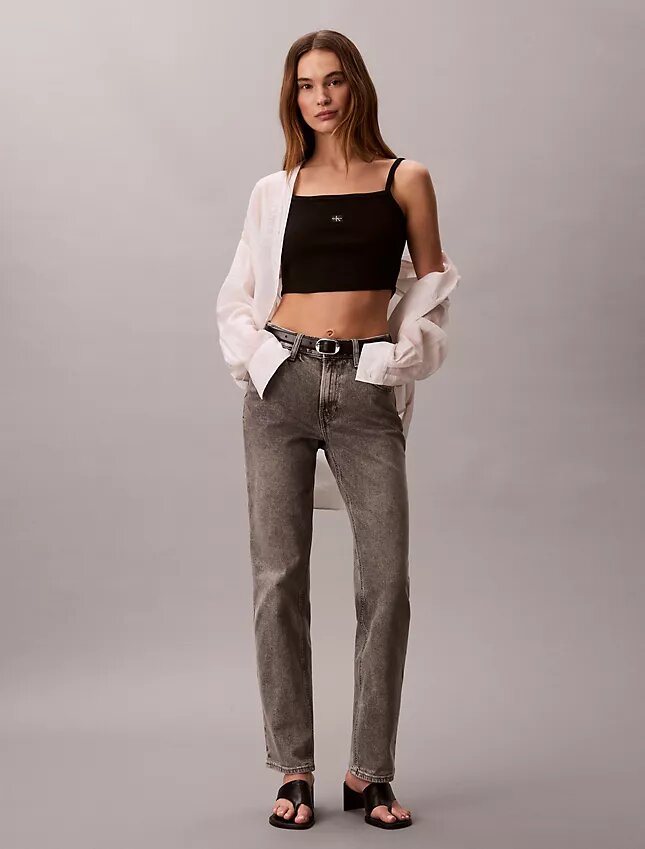 Jeans a vita alta e gamba dritta Jeans a vita alta e gamba dritta