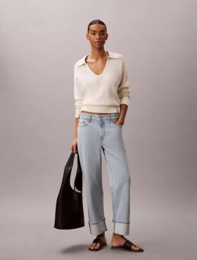 Jeans a vita alta e gamba dritta