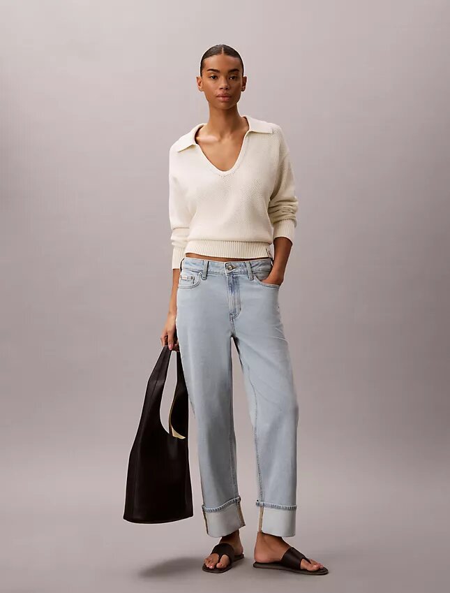 Jeans a vita alta e gamba dritta Jeans a vita alta e gamba dritta