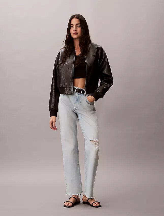 Jeans a vita alta e gamba dritta Jeans a vita alta e gamba dritta