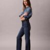 Jeans a vita alta e gamba dritta Jeans a vita alta e gamba dritta
