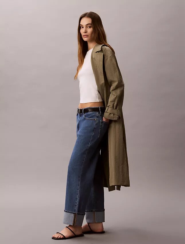 Jeans a vita alta e gamba dritta Jeans a vita alta e gamba dritta