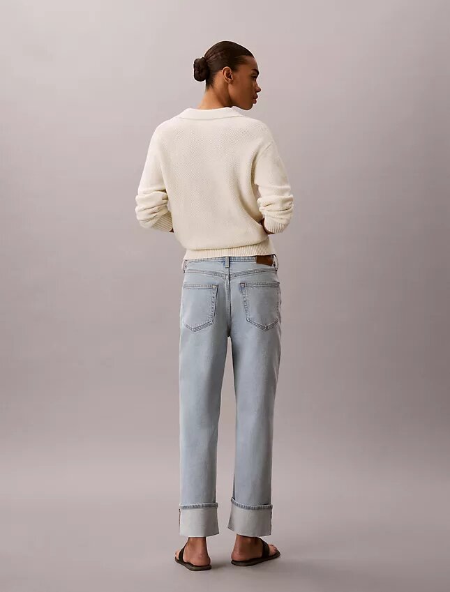 Jeans a vita alta e gamba dritta Jeans a vita alta e gamba dritta