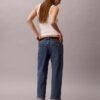 Jeans a vita alta e gamba dritta Jeans a vita alta e gamba dritta
