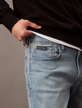 Jeans a vita dritta in stile anni ’90