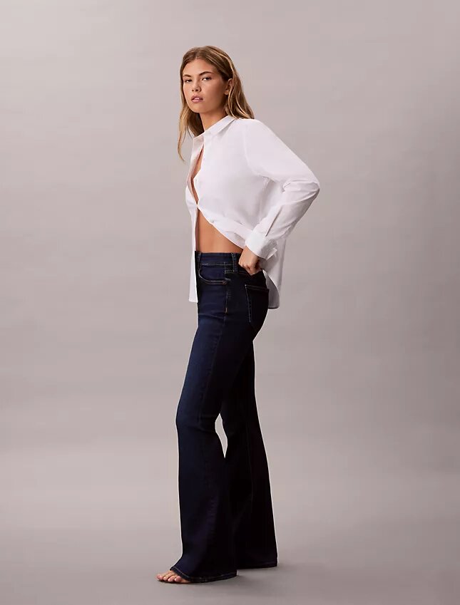 Jeans a zampa alta Jeans a zampa alta