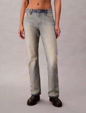 Jeans bootcut morbidi con cimosa