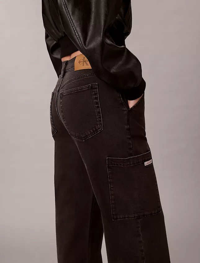 Jeans cargo a gamba larga Jeans cargo a gamba larga