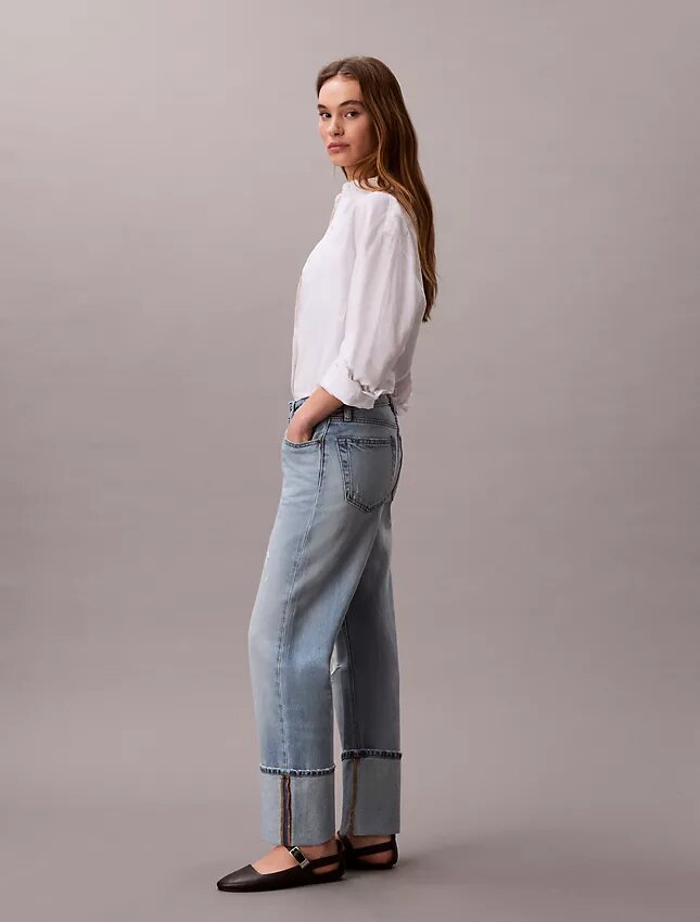 Jeans comodi con risvolto largo Jeans comodi con risvolto largo