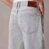 Jeans comodi con risvolto largo Jeans comodi con risvolto largo
