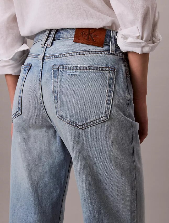 Jeans comodi con risvolto largo Jeans comodi con risvolto largo