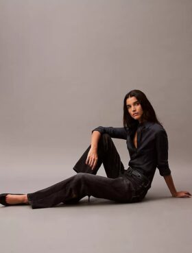 Jeans in cotone e cashmere dal taglio morbido