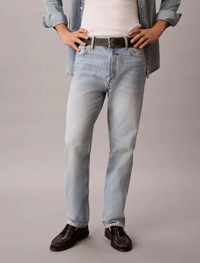 Jeans leggeri a taglio dritto standard Jeans leggeri a taglio dritto standard