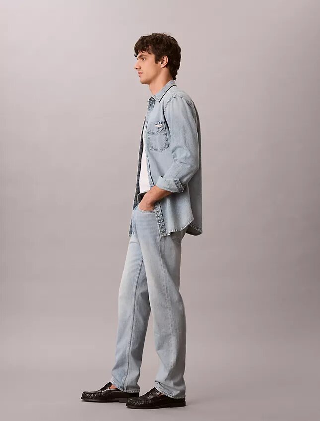 Jeans leggeri a taglio dritto standard Jeans leggeri a taglio dritto standard