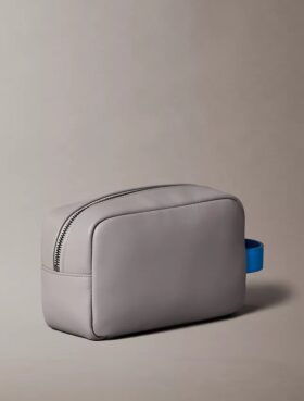 Kit da toilette Monologo goffrato