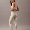 Leggings sportivi morbidi ed elasticizzati a 7/8