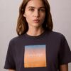 Maglietta classica con grafica tramonto Maglietta classica con grafica tramonto