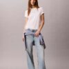 Maglietta classica con logo Calvin Script Maglietta classica con logo Calvin Script
