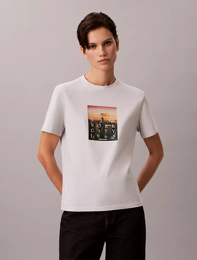 Maglietta classica con logo “City Sunset” Maglietta classica con logo “City Sunset”