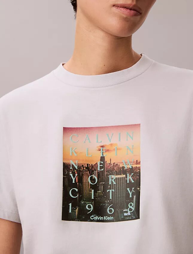 Maglietta classica con logo “City Sunset” Maglietta classica con logo “City Sunset”