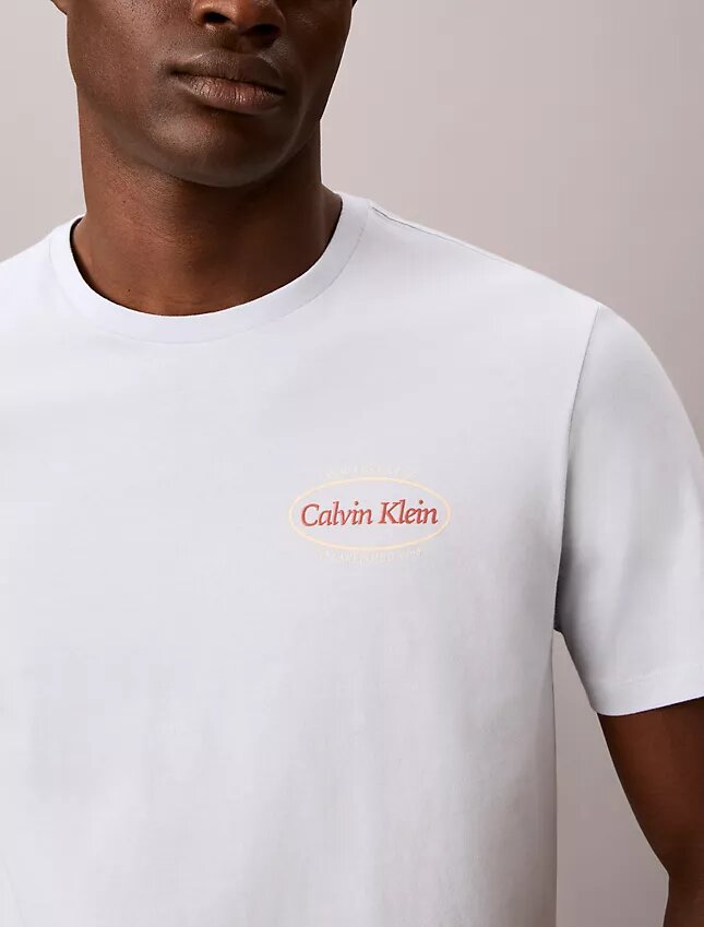 Maglietta con logo grafico Calvin Klein Diner Maglietta con logo grafico Calvin Klein Diner