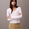 Maglietta in cotone a costine con scollo a U Maglietta in cotone a costine con scollo a U