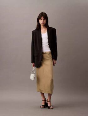 Maglietta in cotone a costine con scollo a U