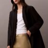 Maglietta in cotone a costine con scollo a U Maglietta in cotone a costine con scollo a U