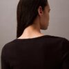 Maglietta in cotone a costine con scollo a U Maglietta in cotone a costine con scollo a U