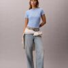 Maglietta slim con logo a strati Maglietta slim con logo a strati