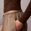 Maglietta slim in nylon elasticizzato Maglietta slim in nylon elasticizzato