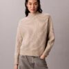 Maglione a collo alto morbido con costine sottili Maglione a collo alto morbido con costine sottili