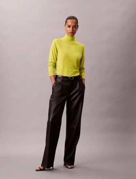 Maglione classico a collo alto in lana merino Maglione classico a collo alto in lana merino
