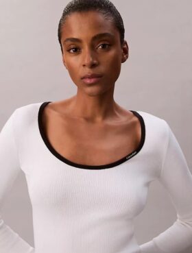 Maglione classico con scollo rotondo in misto cotone