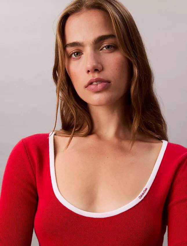 Maglione classico con scollo rotondo in misto cotone Maglione classico con scollo rotondo in misto cotone