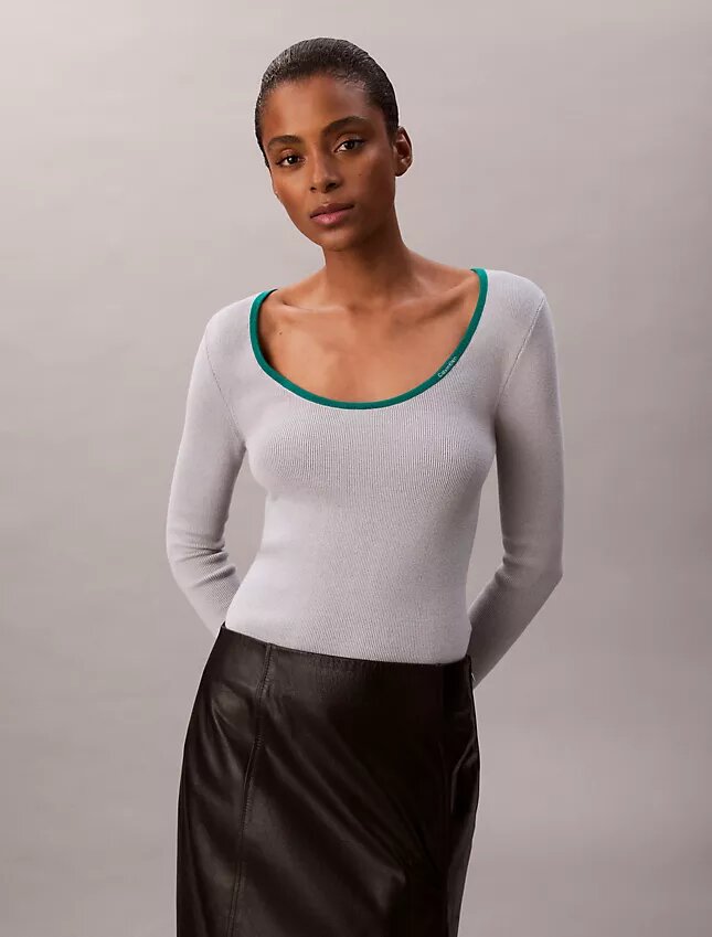 Maglione classico con scollo rotondo in misto cotone Maglione classico con scollo rotondo in misto cotone