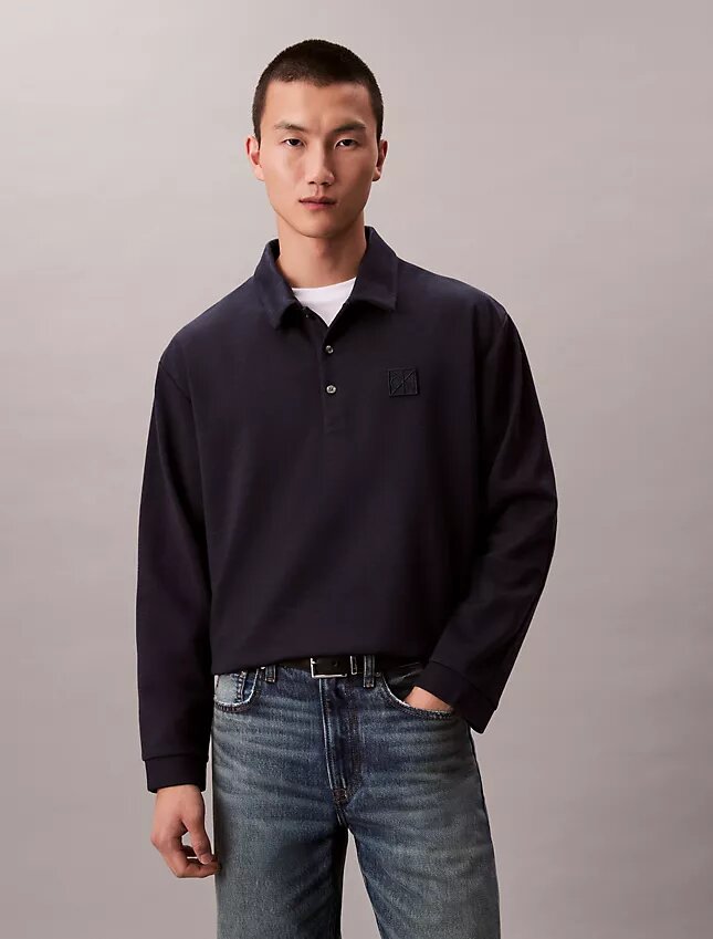 Maglione comodo con logo ricamato Maglione comodo con logo ricamato